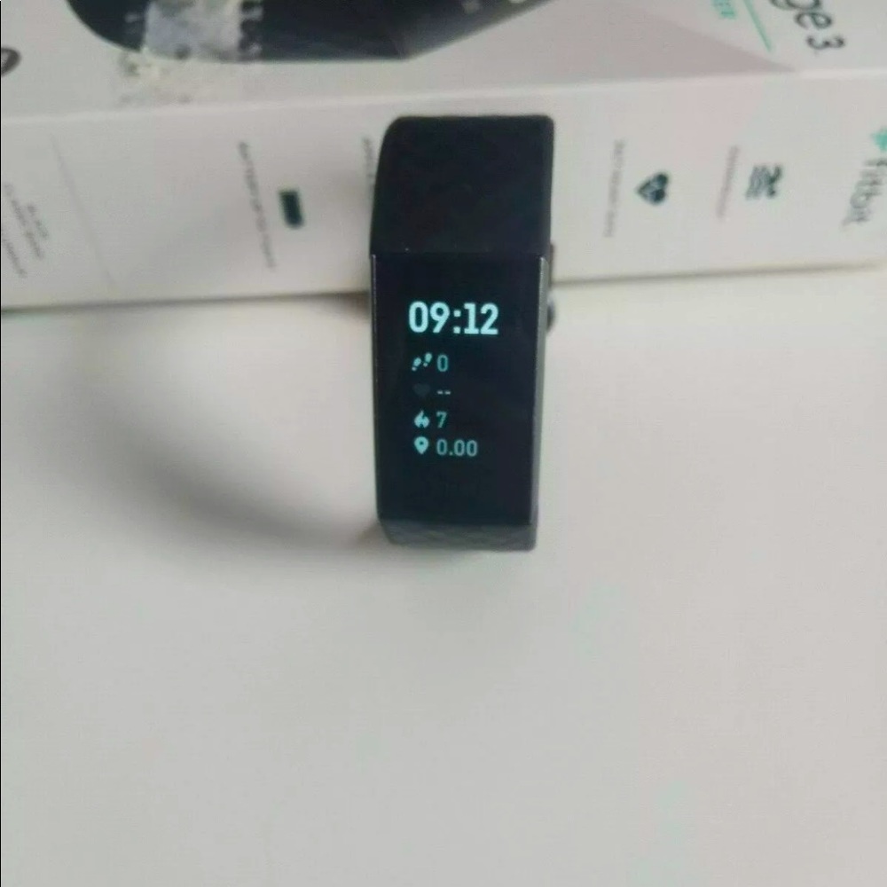 FITBIT CHARGE 3